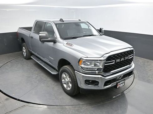 Used 2024 RAM 2500 Big Horn w/ Level 2 Equipment Group AWD/4WD image 39