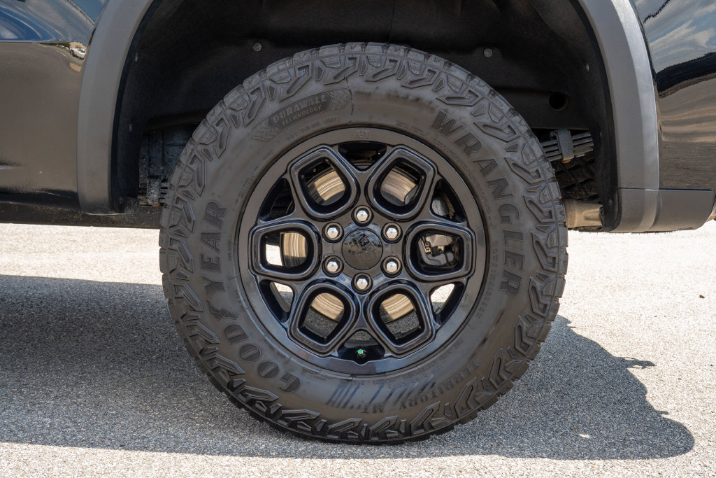 Used 2024 Chevrolet Silverado 1500 ZR2 w/ ZR2 Bison Edition AWD/4WD image 33