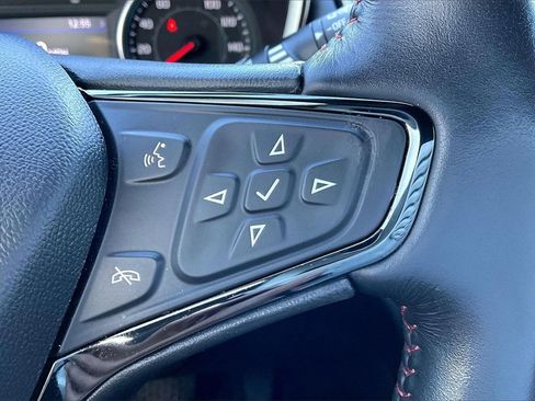 Used 2022 Chevrolet Equinox RS w/ Infotainment Package image 15