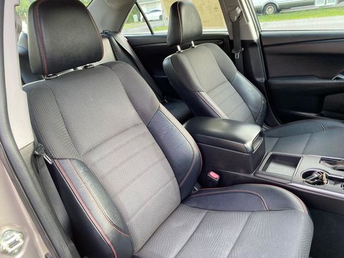 Used 2016 Toyota Camry SE FWD image 9