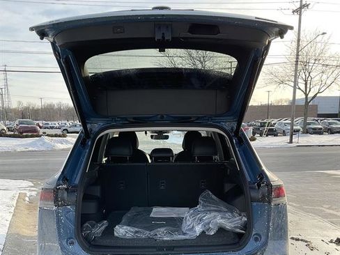 New 2026 Volkswagen Tiguan SE image 5