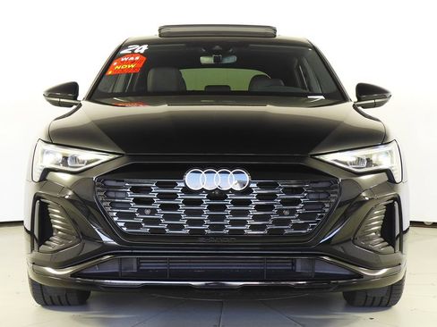 Used 2024 Audi Q8 e-tron Premium AWD/4WD image 3
