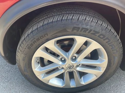 Used 2012 Nissan Juke SV image 16