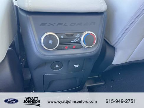 New 2026 Ford Explorer Platinum image 17