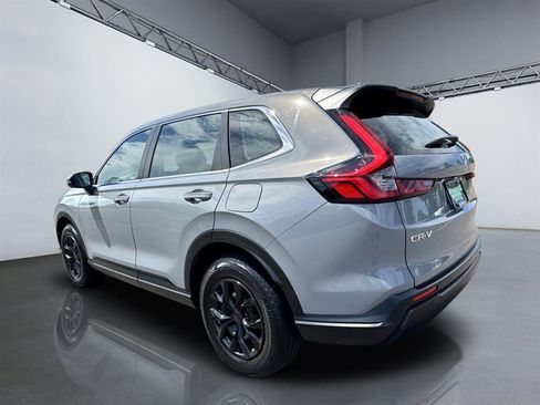Used 2024 Honda CR-V LX image 5