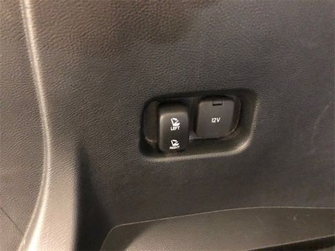 Used 2022 Ford Edge SEL w/ Convenience Package image 9