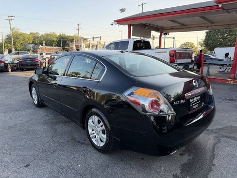 Used 2011 Nissan Altima 2.5 SL w/ 2.5SL Pkg FWD image 6