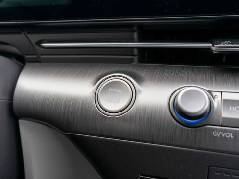 Used 2024 Hyundai Kona SEL image 21