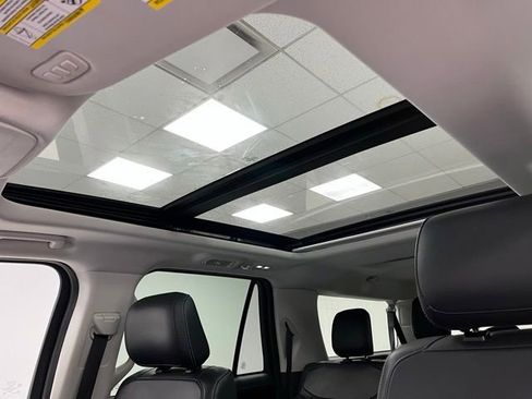 Used 2025 Ford Expedition Max Platinum AWD/4WD image 75