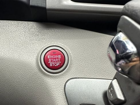 Used 2015 Honda Odyssey EX image 16
