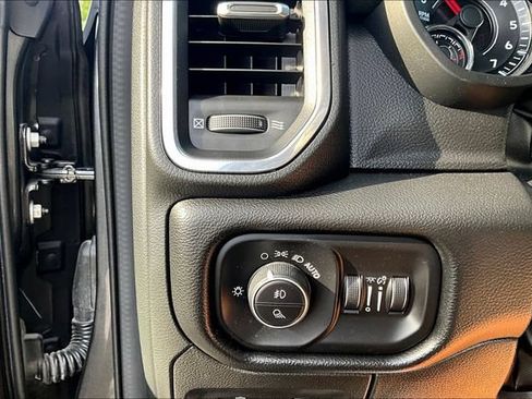 Used 2022 RAM 1500 Laramie AWD/4WD image 16