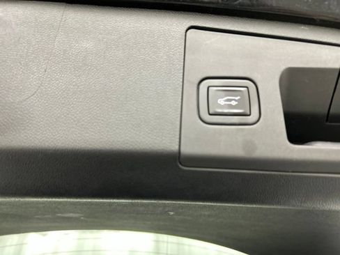 Used 2023 Cadillac XT4 Sport AWD/4WD image 30