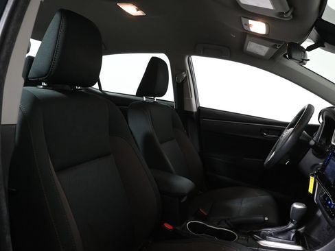 Used 2019 Toyota Corolla LE FWD image 7