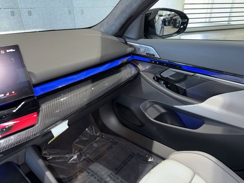 New 2026 BMW M5 w/ Executive Package image 21