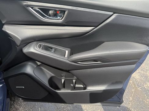 Used 2025 Subaru Ascent Limited AWD/4WD image 32