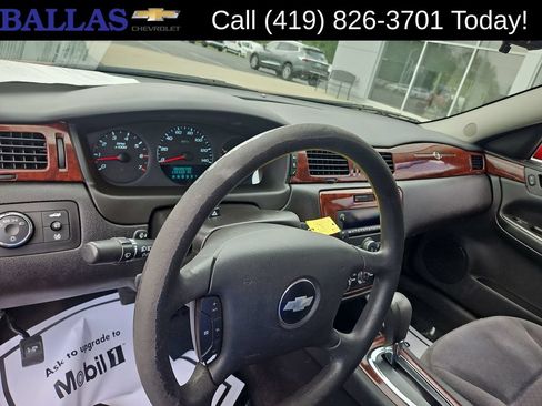 Used 2010 Chevrolet Impala LS FWD image 10