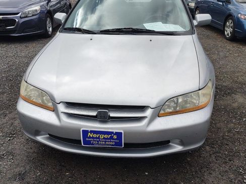 Used 1998 Honda Accord LX image 2