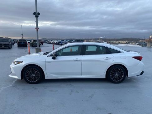 Certified 2021 Toyota Avalon XSE image 11