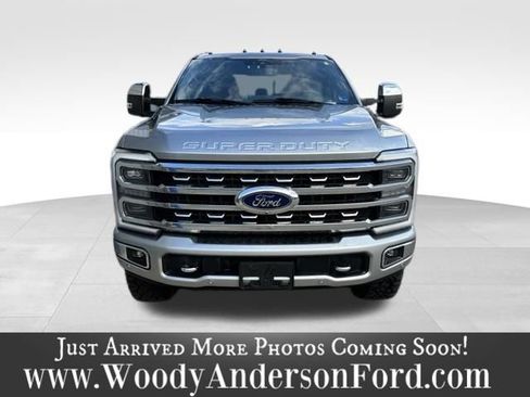 Used 2024 Ford F350 Platinum w/ Tremor Off-Road Package AWD/4WD image 4