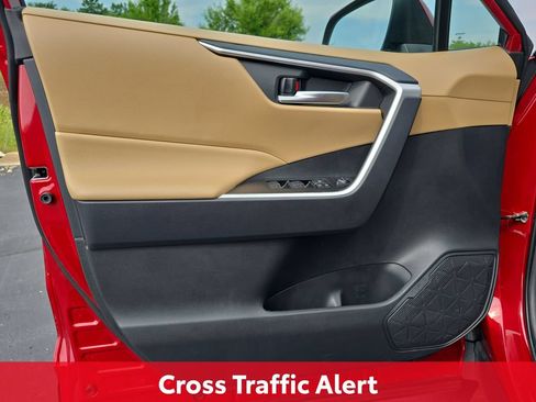 Certified 2025 Toyota RAV4 XLE w/ Convenience Package AWD/4WD image 31