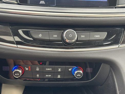 Certified 2023 Buick Enclave Essence w/ Experience Buick Package FWD image 23