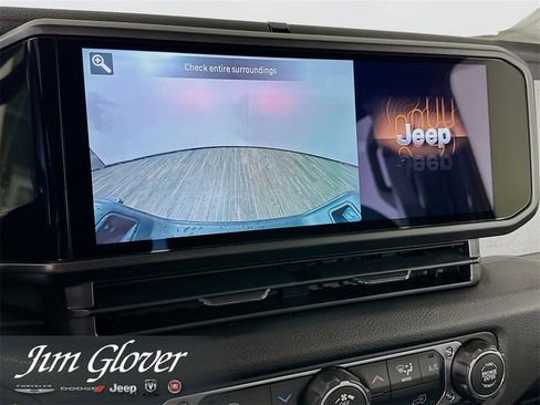 New 2026 Jeep Gladiator Sport image 28