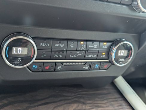 Used 2020 Ford Expedition Platinum RWD image 8