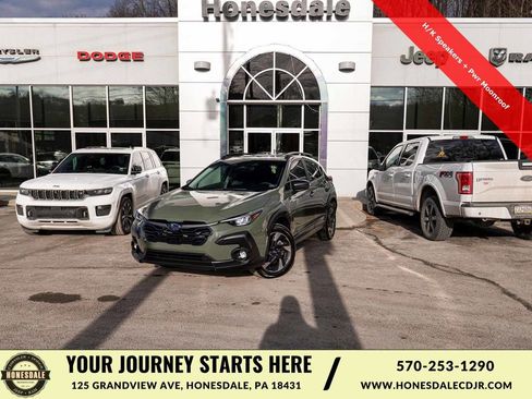 Used 2025 Subaru Crosstrek 2.5i Limited w/ Crosstrek Mirror Package image 1