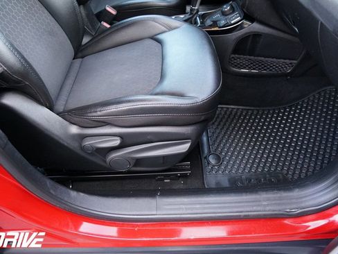 Used 2020 Jeep Compass Latitude image 42