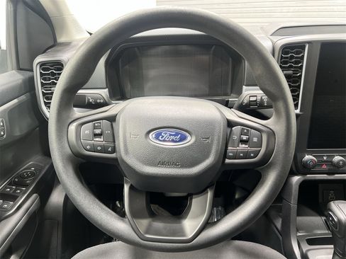 Used 2025 Ford Ranger XL image 14