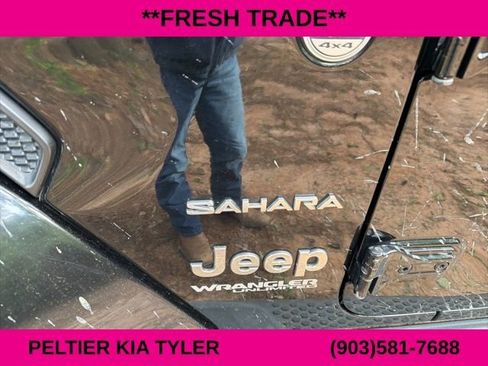 Used 2018 Jeep Wrangler Unlimited Sahara image 6