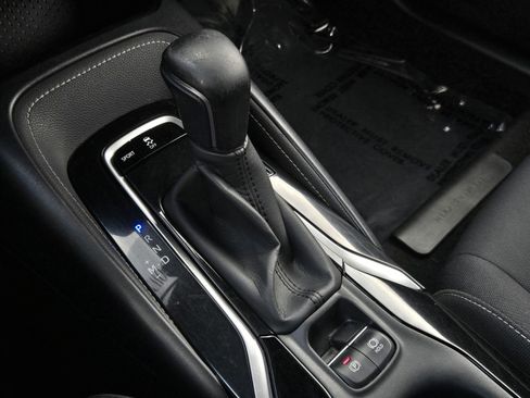 Used 2021 Toyota Corolla SE image 16