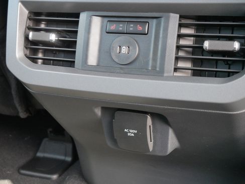 New 2025 Ford F350 Lariat w/ Lariat Ultimate Package image 33