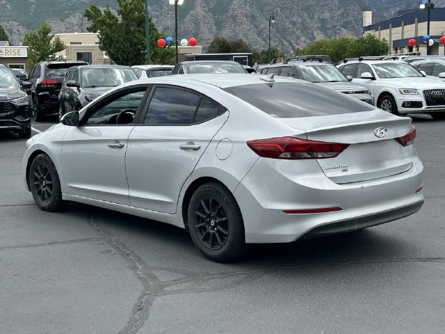 Used 2017 Hyundai Elantra SE FWD image 5
