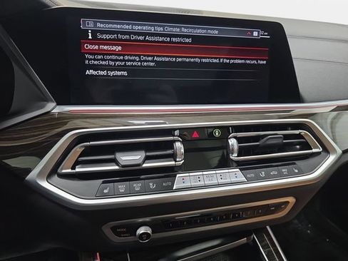 Used 2023 BMW X5 xDrive40i AWD/4WD image 19