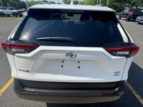 Used 2025 Toyota RAV4 XLE w/ Convenience Package AWD/4WD image 5