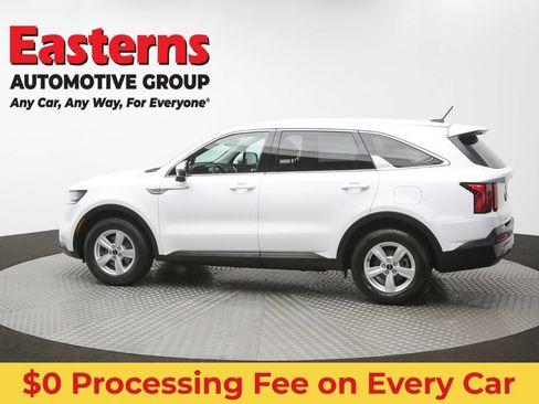 Used 2023 Kia Sorento LX FWD image 57
