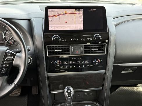 Used 2024 INFINITI QX80 Luxe image 17