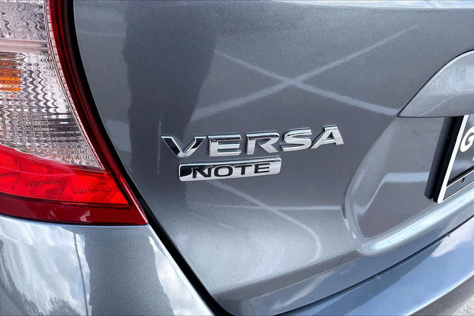 Used 2017 Nissan Versa Note SV FWD image 27