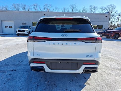 Certified 2023 INFINITI QX60 Luxe image 5