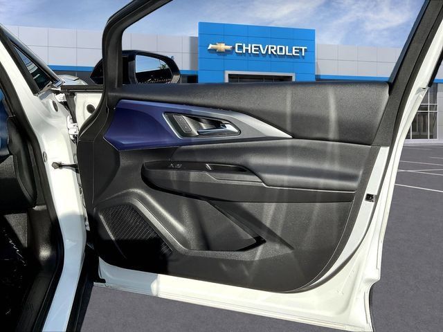 Certified 2024 Chevrolet Equinox EV LT w/ LPO, Blackout Package FWD image 30