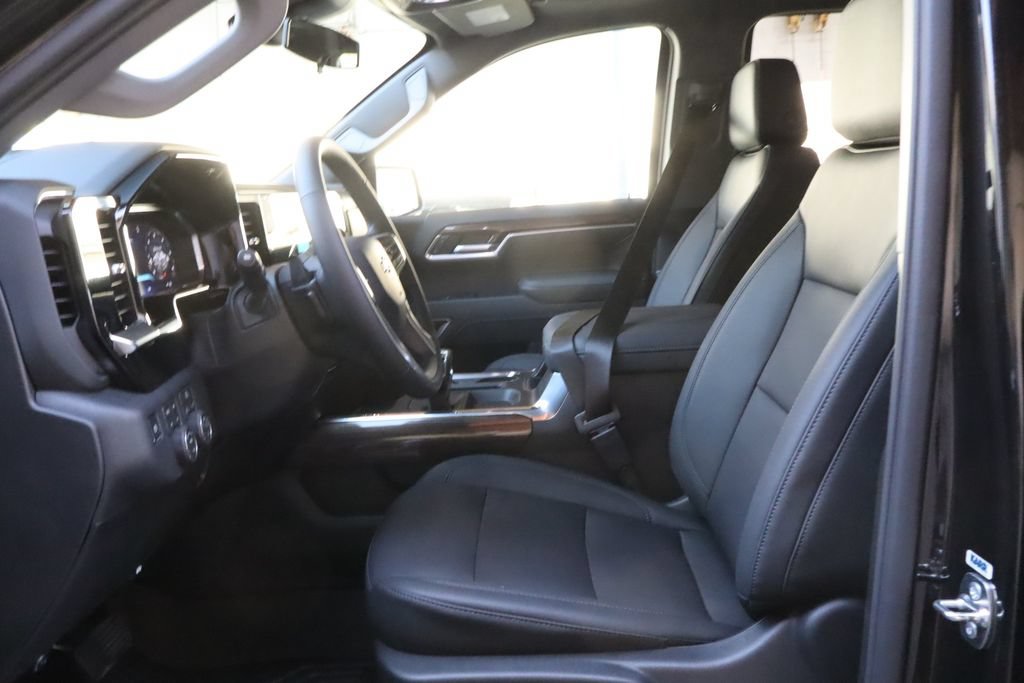 New 2026 Chevrolet Silverado 1500 RST w/ Z71 Off-Road Package AWD/4WD image 16