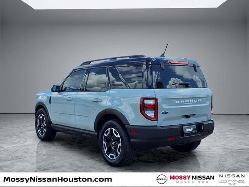 Used 2021 Ford Bronco Sport Outer Banks w/ Outer Banks Package (96D) AWD/4WD image 2