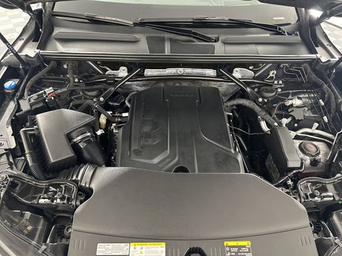 Certified 2025 Audi Q5 Premium Plus w/ Premium Plus image 21