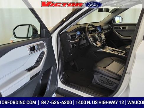 Used 2024 Ford Explorer XLT w/ Equipment Group 202A AWD/4WD image 6