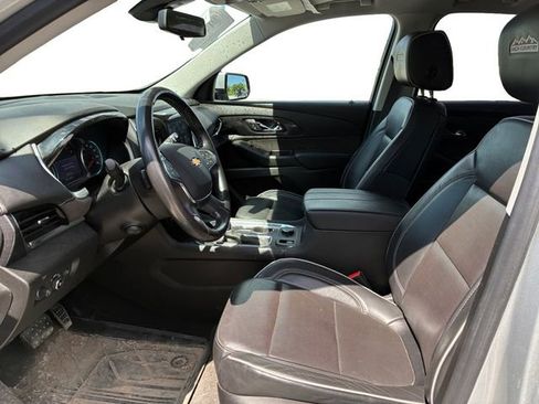 Used 2020 Chevrolet Traverse High Country AWD/4WD image 11