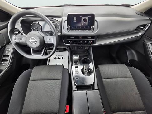 Certified 2024 Nissan Rogue SV FWD image 23