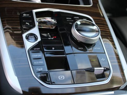 Used 2023 BMW X7 xDrive40i w/ Executive Package AWD/4WD image 33