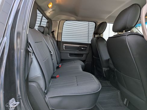 Used 2013 RAM 1500 Big Horn image 29