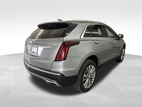 Certified 2025 Cadillac XT5 Premium Luxury image 3